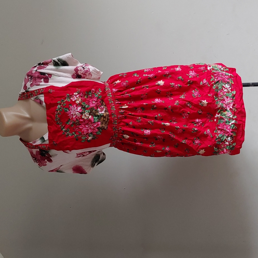 Red Christmas pink white gold poinsettia pine cone Holly basket tie apron